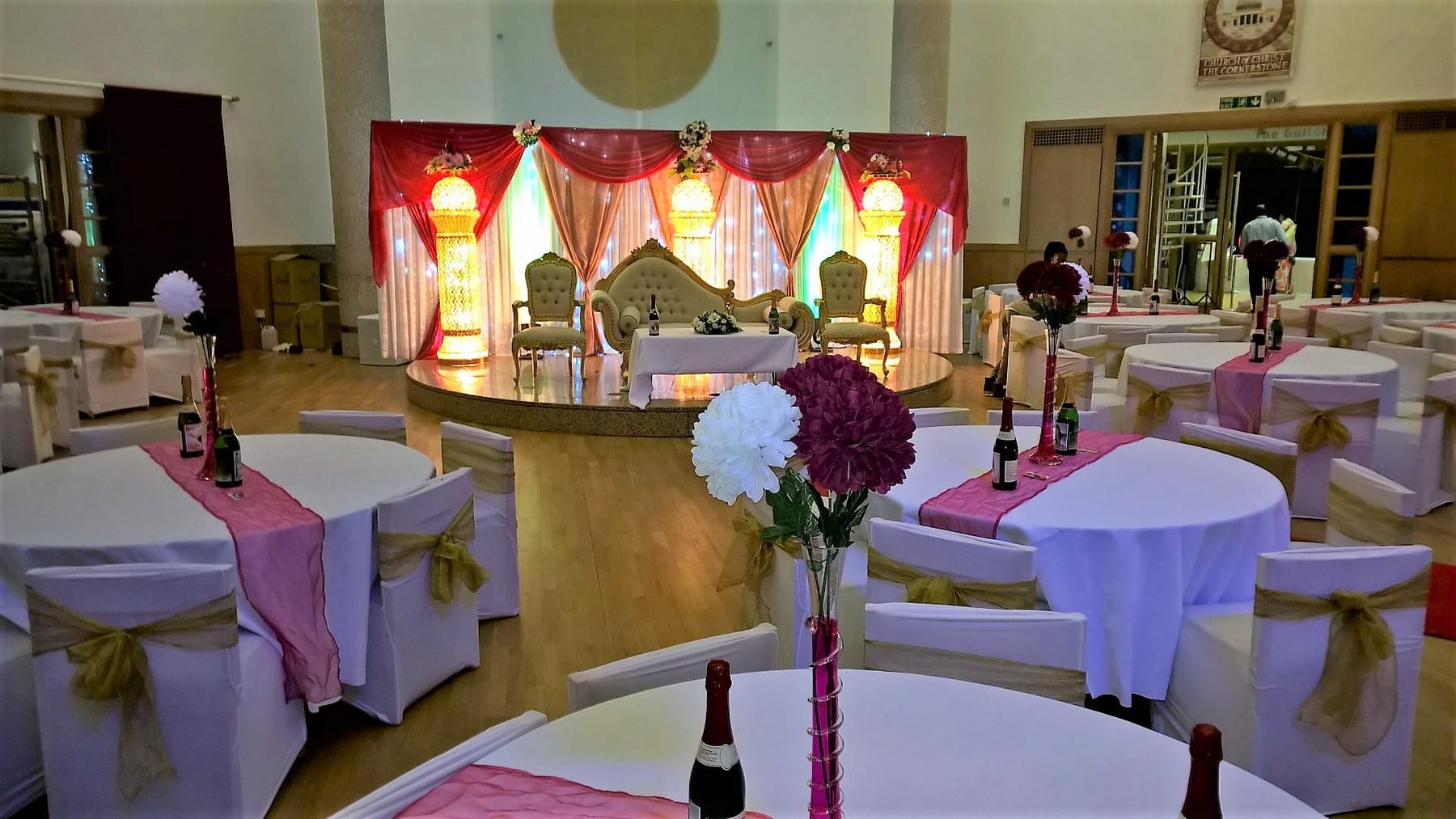 Wedding reception in the evening (1)